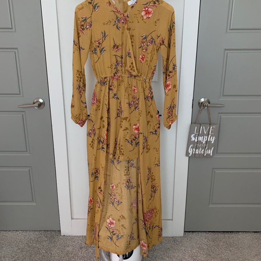 Peyton Bre Brown floral Romper with long train in back size 14